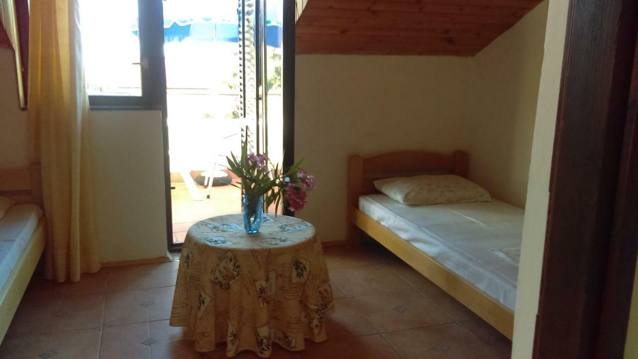 Knaffl Apartment Krk Town Esterno foto